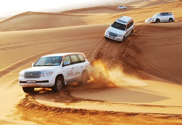 Desert Safari Dubai Dune Bashing: Thrills in the Sand